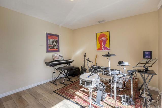 Detail Gallery Image 18 of 60 For 28242 Glenmeade Way, Escondido,  CA 92026 - 4 Beds | 3/1 Baths