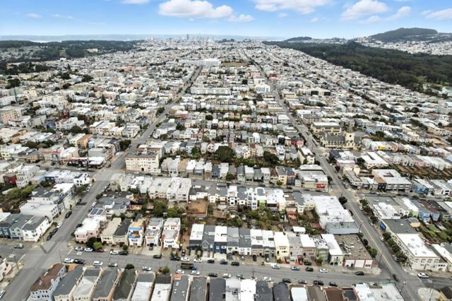 651 41st Avenue, San Francisco CA: https://media.crmls.org/mediaz/e2bb8c62-acc2-499e-a667-7d95505c53f6.jpg