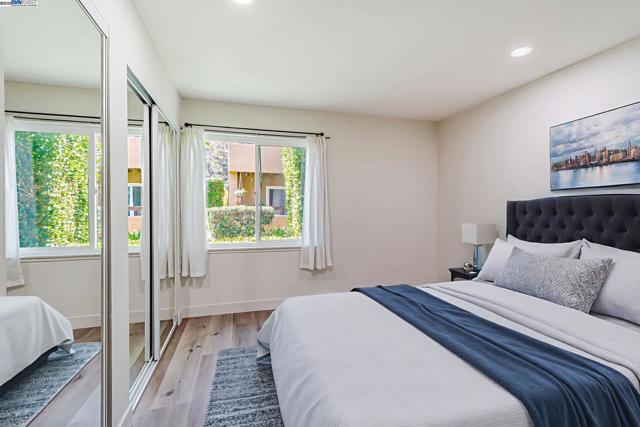 291 Tradewinds Dr, San Jose CA: https://media.crmls.org/mediaz/e2bc0e88-7271-4734-9adc-6b99847b4f4f.jpg