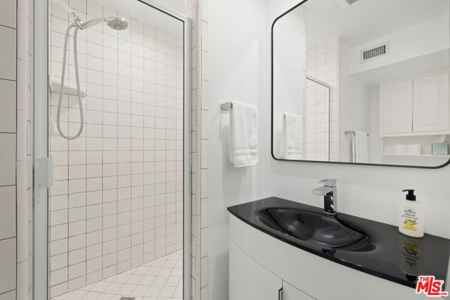 1244 Stradella Road, Los Angeles CA: https://media.crmls.org/mediaz/e2bcde08-cc0d-4482-b4eb-9c214fc4a420.jpg