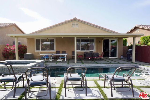 84330 Tramonto Way, Indio CA: https://media.crmls.org/mediaz/e2bd73de-b0c8-4bbf-8658-66897c8feddc.jpg