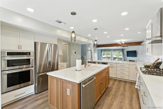 6974 Camino Pacheco, San Diego CA: https://media.crmls.org/mediaz/e2bea620-c0a9-42ba-b9d7-e9030e4d9227.jpg