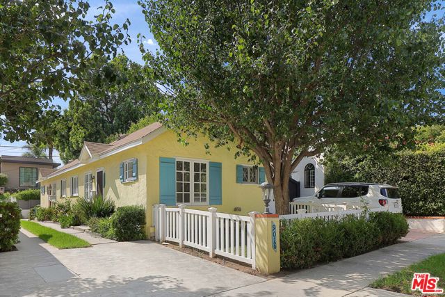 9014 Rangely Avenue photo 2