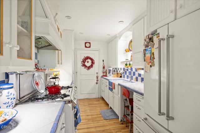 Detail Gallery Image 13 of 44 For 49 Mission Plaza Dr, Ventura,  CA 93001 - 2 Beds | 2 Baths