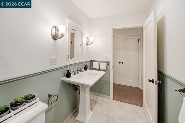 Image 44 of 58 For 925 Terra California Dr  6