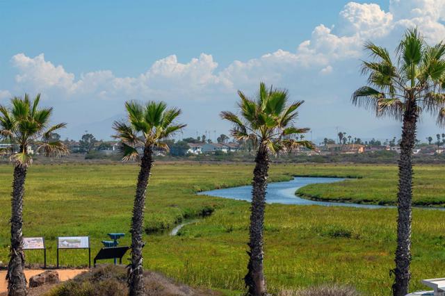 1460 Seacoast Drive, Imperial Beach CA: https://media.crmls.org/mediaz/e2c0f637-a34c-43c9-b5d6-c04688a6db59.jpg