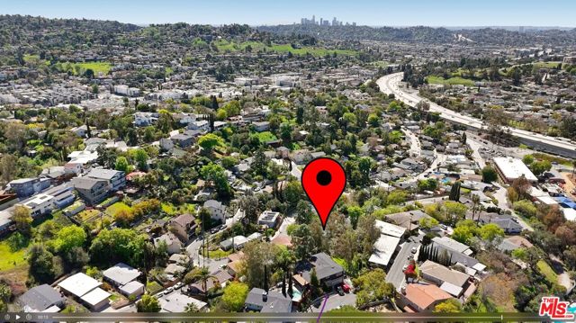 2655 Saxon Drive, Los Angeles CA: https://media.crmls.org/mediaz/e2c1399d-91a5-4df1-a31f-186bbb9ea0d6.jpg