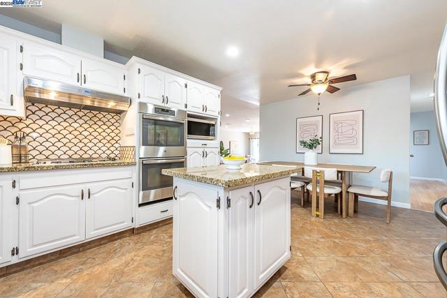 Image 18 of 56 For 4732 Loretta Way