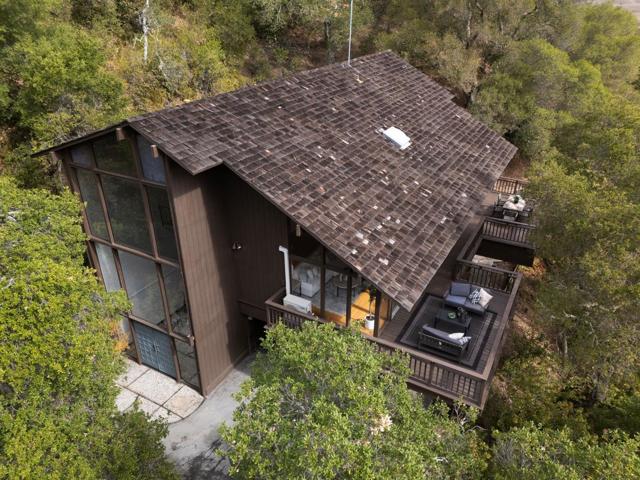 435 Golden Oak Drive, Portola Valley CA: https://media.crmls.org/mediaz/e2c25867-26e1-4121-9df2-3cfa0b89a0d0.jpg