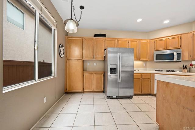 2454 La Costa Avenue, Chula Vista CA: https://media.crmls.org/mediaz/e2c2ca0e-a0c2-422b-b20d-8f78fd7c47ce.jpg