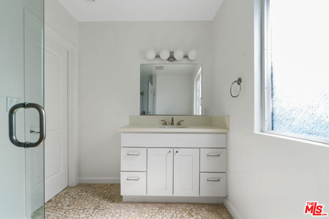 4031 Edenhurst Avenue, Los Angeles CA: https://media.crmls.org/mediaz/e2c32215-471d-4b4d-9b9e-4ecad05bba6d.jpg