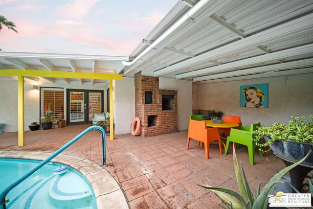 695 N Monterey Road, Palm Springs CA: https://media.crmls.org/mediaz/e2c333e3-a70f-414c-9812-fe11d6e34a4f.jpg