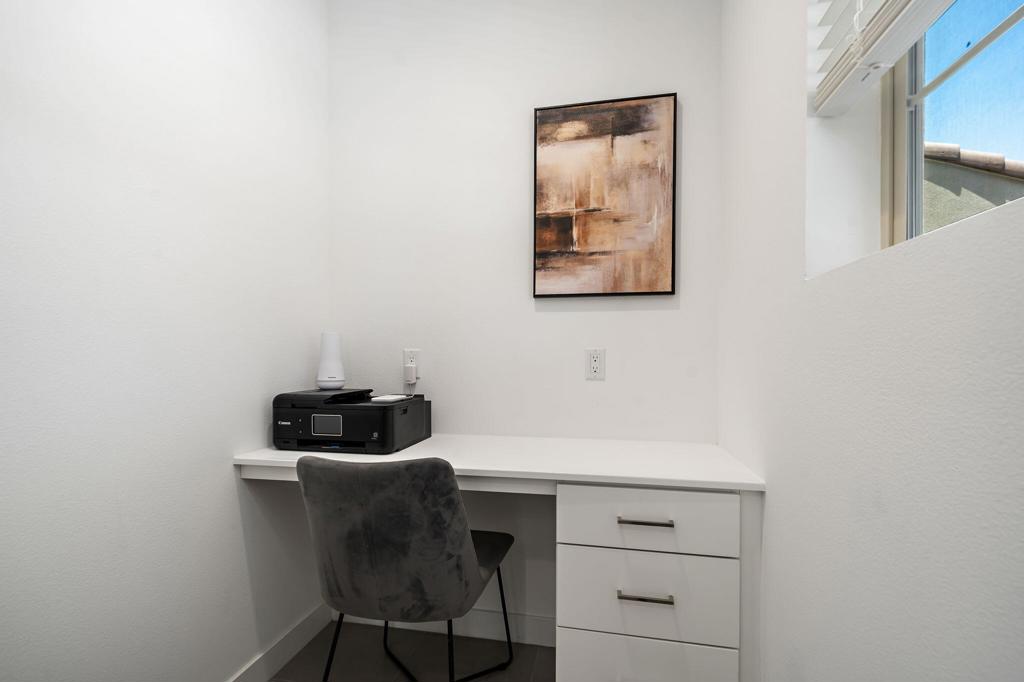 MLS #219132592DA image #8