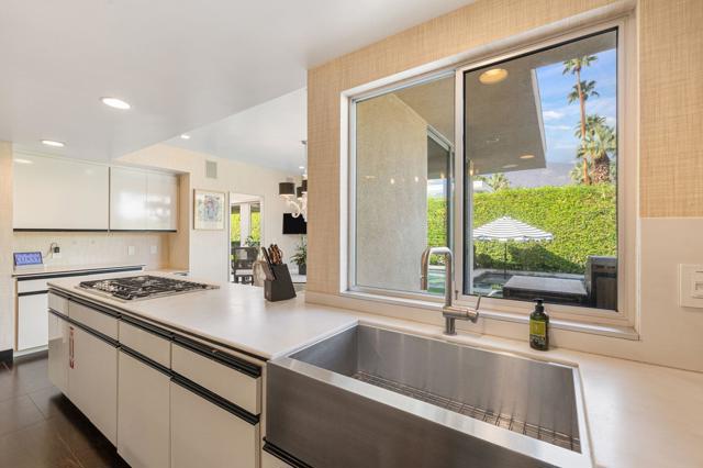 2015 S Toledo Avenue, Palm Springs CA: https://media.crmls.org/mediaz/e2c5a6a6-f3a5-43c4-95f4-039752db4c30.jpg