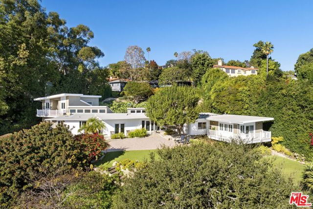 Drew Fenton | 11215 W Sunset Boulevard Los Angeles CA | MLS: 7520415 Drew Fenton | 11215 W Sunset Boulevard Los Angeles CA | MLS: 7520415