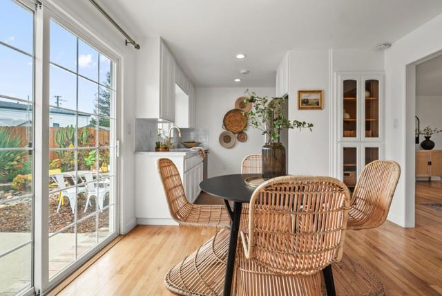 3080 Eleanor Way, Santa Cruz CA: https://media.crmls.org/mediaz/e2c658f1-1830-4f86-9dc1-6d6a3ab4ffc6.jpg