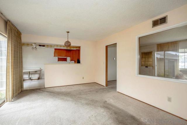 97 East Whitney Street, Chula Vista CA: https://media.crmls.org/mediaz/e2c6d220-24a8-4c22-a7ec-82f314c22a7e.jpg