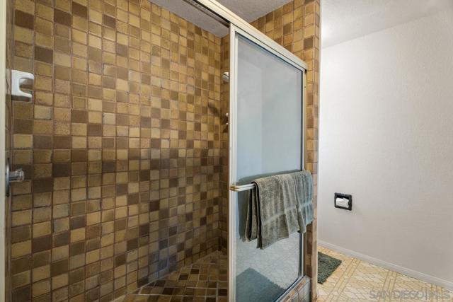 Image 32 of 71 For 4824 Mountainbrook Rd