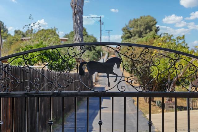 974 Via Hillview, Fallbrook CA: https://media.crmls.org/mediaz/e2c70a9d-3a66-4092-bc60-9dca3d754d52.jpg