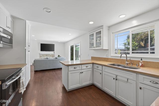 Detail Gallery Image 7 of 29 For 3886 Northland St, Newbury Park,  CA 91320 - 3 Beds | 2/1 Baths