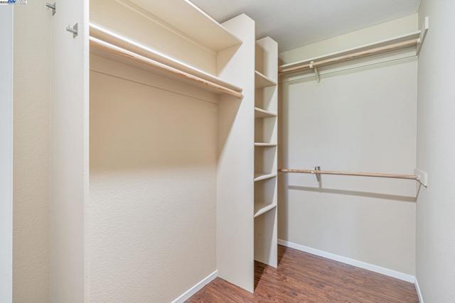 275 Reflections Dr, San Ramon CA: https://media.crmls.org/mediaz/e2c881db-da55-4a50-aa92-9a0dd685caba.jpg