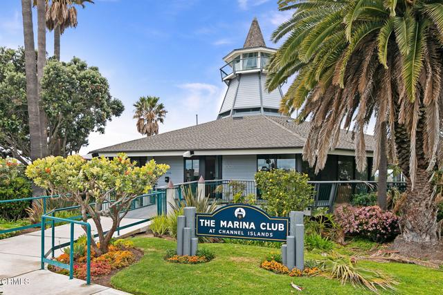 2901 Peninsula Road, Oxnard CA: https://media.crmls.org/mediaz/e2ca460a-1b9a-45f0-815d-45cbd827a6b9.jpg