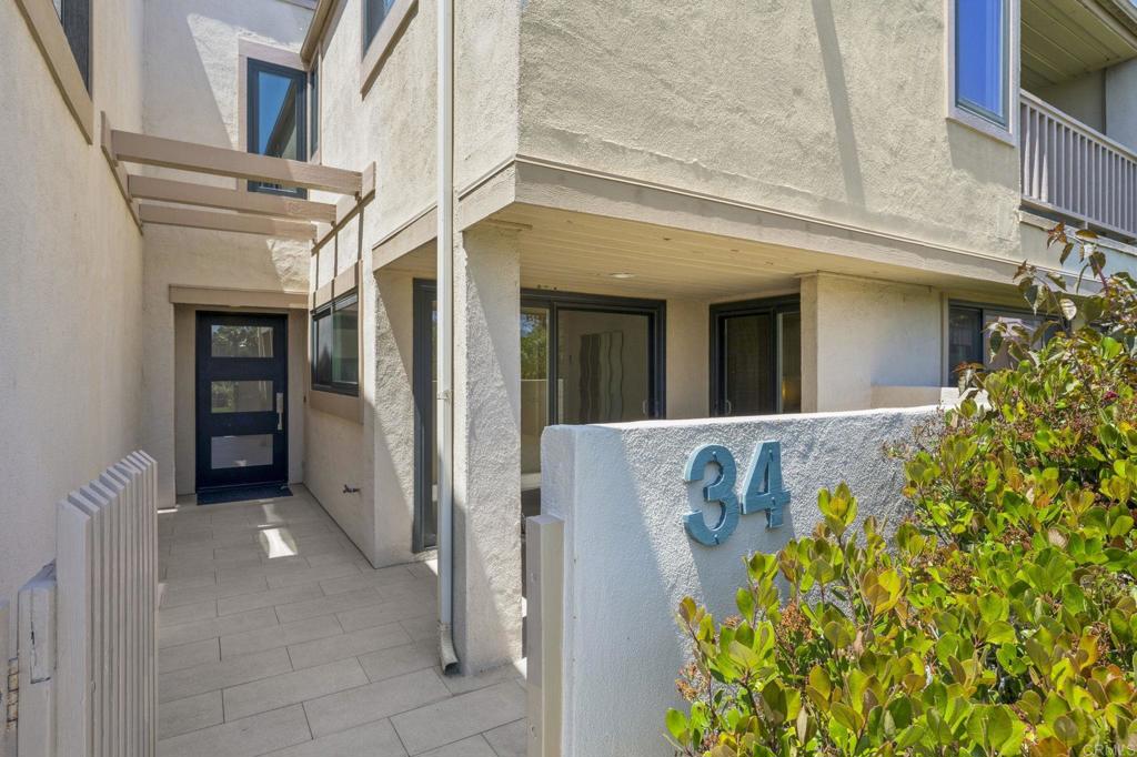 561 Sierra Avenue - photo 3