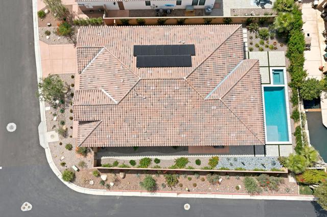 78420 Heritage Way, La Quinta CA: https://media.crmls.org/mediaz/e2cc1f3b-e7a4-4dbd-8501-39842369a346.jpg