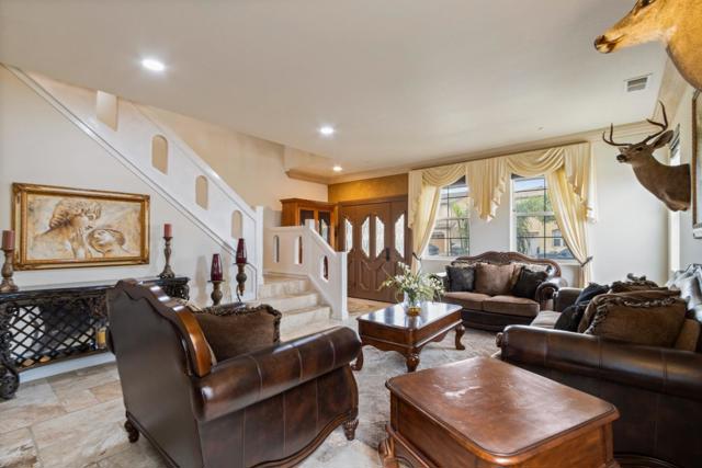 209 Sirrah Way, Greenfield CA: https://media.crmls.org/mediaz/e2ce6d0a-f825-4bf2-b073-6d19964df7d0.jpg