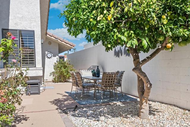 75377 Montecito Drive, Indian Wells CA: https://media.crmls.org/mediaz/e2cecb31-de3e-4e1e-9dfe-7225173fe78e.jpg