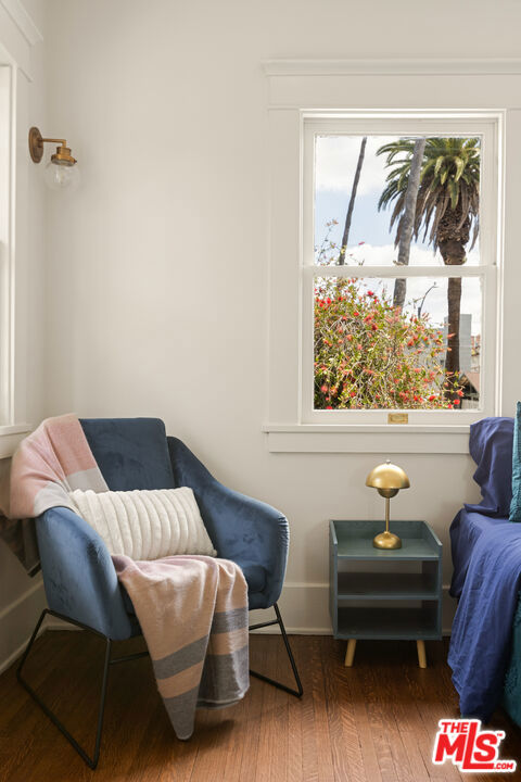 225 S Ardmore Avenue, Los Angeles CA: https://media.crmls.org/mediaz/e2cefe85-8381-47d0-bf9c-4869a8fa77bf.jpg