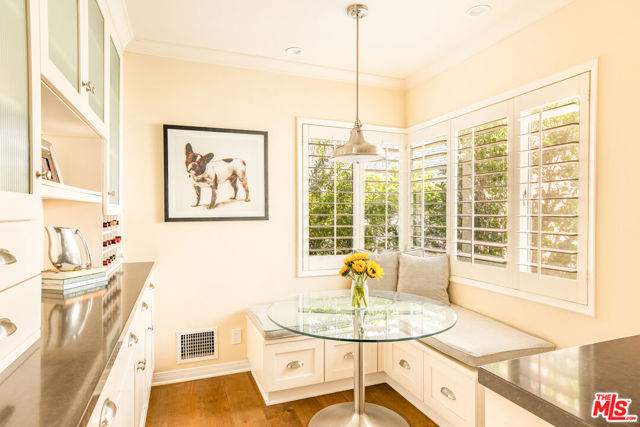 678 Loring Avenue, Los Angeles CA: https://media.crmls.org/mediaz/e2cf912a-60b5-4cf4-9efb-74ac26bb793e.jpg