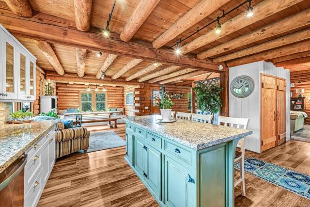 3127 Alta Vista Drive, Fallbrook CA: https://media.crmls.org/mediaz/e2d0a88d-9986-43eb-9b5d-47ddaa562749.jpg