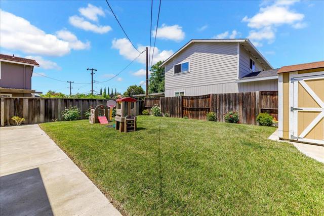 3139 Laneview Drive, San Jose CA: https://media.crmls.org/mediaz/e2d2e20a-8375-4ab5-ade6-e46c9b6c1abd.jpg