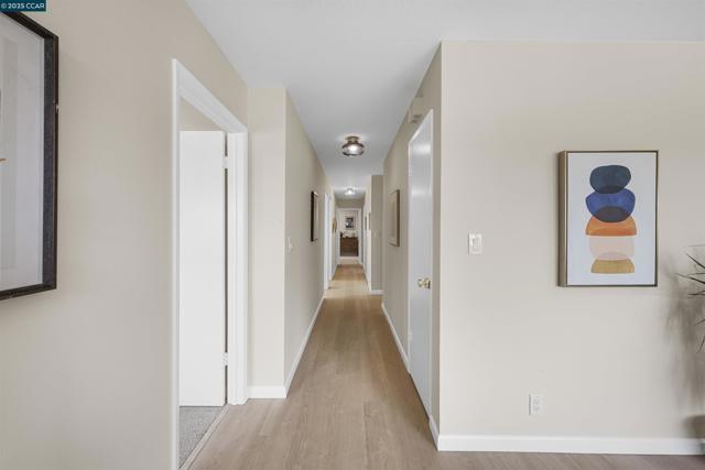 16639 Selby Dr, Castro Valley CA: https://media.crmls.org/mediaz/e2d32853-5641-43fe-8f49-bb496ea29eeb.jpg