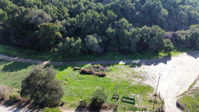 0 San Juan Canyon Road, San Juan Bautista CA: https://media.crmls.org/mediaz/e2d3f829-6d1d-4e12-8f77-b26f6ce287d3.jpg