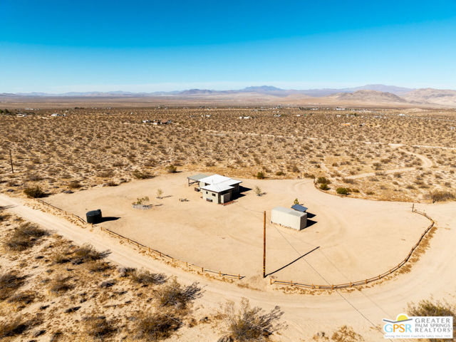 Image 22 of 48 For 52079 Ocotillo Road