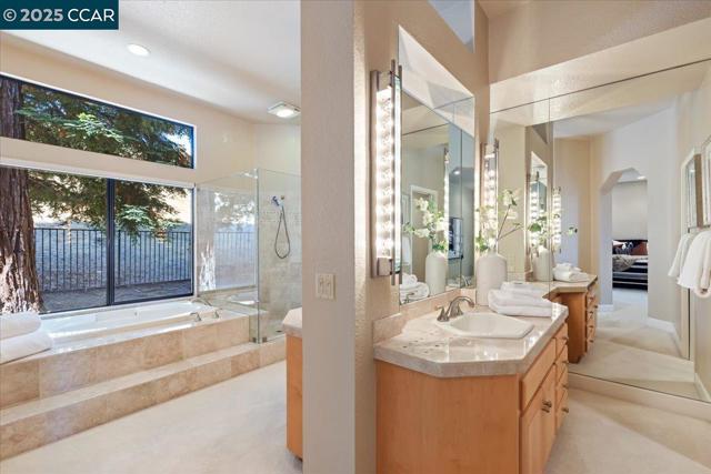 4101 Fox Creek Ct, Danville CA: https://media.crmls.org/mediaz/e2d46f89-a94b-4046-b2ac-c9fd7e517d0f.jpg