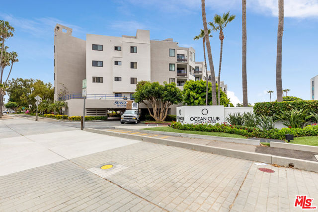 530 The Village, Redondo Beach, California 90277, 3 Bedrooms Bedrooms, ,3 BathroomsBathrooms,Residential,Sold,The Village,23286711