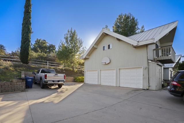 Detail Gallery Image 4 of 59 For 17959 Bluegrass Rd, Ramona,  CA 92065 - 7 Beds | 7 Baths