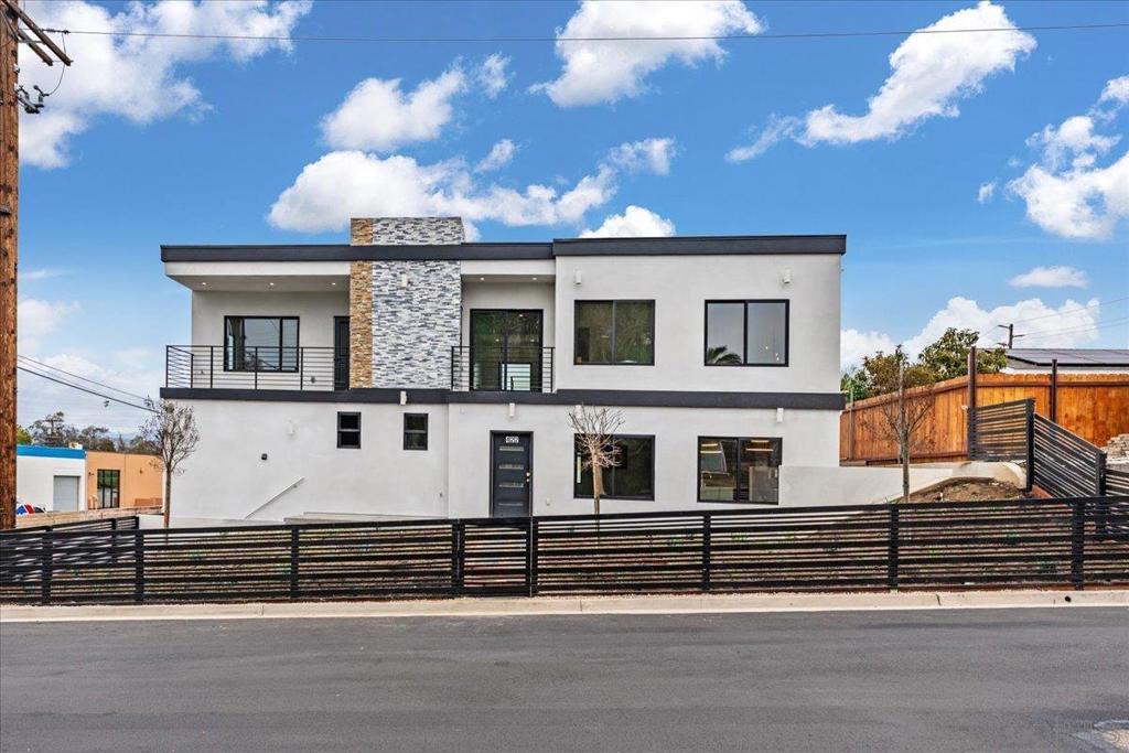 422 S Spruce
