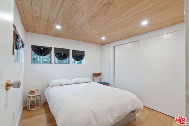 68 Paradise Cove Road photo 8