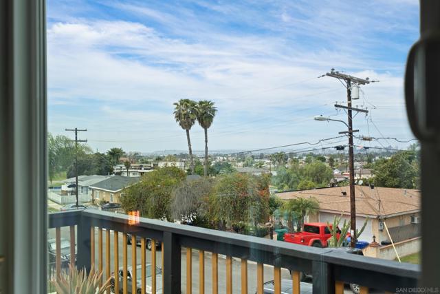 5463 San Onofre Ter, San Diego CA: https://media.crmls.org/mediaz/e2d5f773-67bb-429f-ac0c-171ea88e1536.jpg