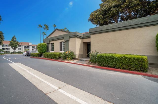 7405 Charmant Dr, San Diego CA: https://media.crmls.org/mediaz/e2d75e6a-698b-49ac-9c28-cd0854364ba6.jpg