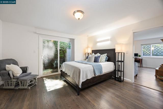 1834 Ivanhoe Ave, Lafayette CA: https://media.crmls.org/mediaz/e2d7dce9-7ae0-4547-83db-978d95e32355.jpg