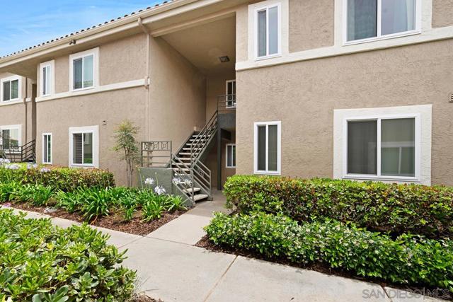 7455 Charmant Dr, San Diego CA: https://media.crmls.org/mediaz/e2da6dea-4028-45df-909f-fde78fa27622.jpg