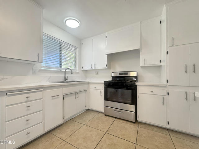 Detail Gallery Image 5 of 25 For 1203 W Avenue H8, Lancaster,  CA 93534 - 4 Beds | 2 Baths