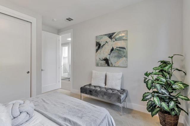 1066 Larch Avenue, Moraga CA: https://media.crmls.org/mediaz/e2dbc382-625b-4720-85dd-10aa22677eb3.jpg