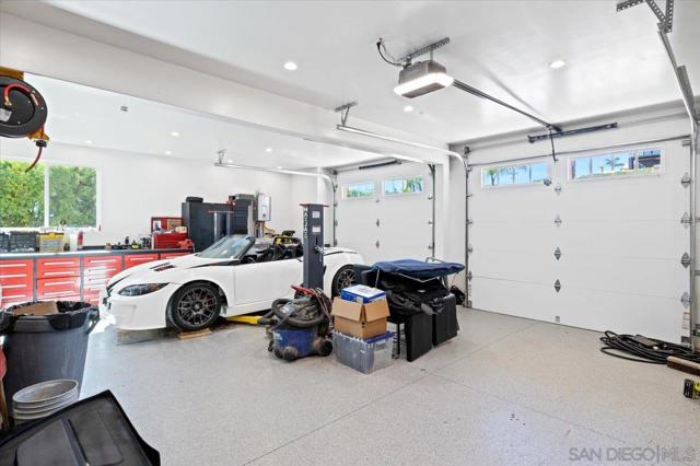 Image 63 of 75 For 2814 Paseo Del Sol