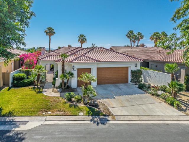 57810 Black Diamond, La Quinta CA: https://media.crmls.org/mediaz/e2dc8ee3-d2e7-4668-9219-69aa05f26ae4.jpg